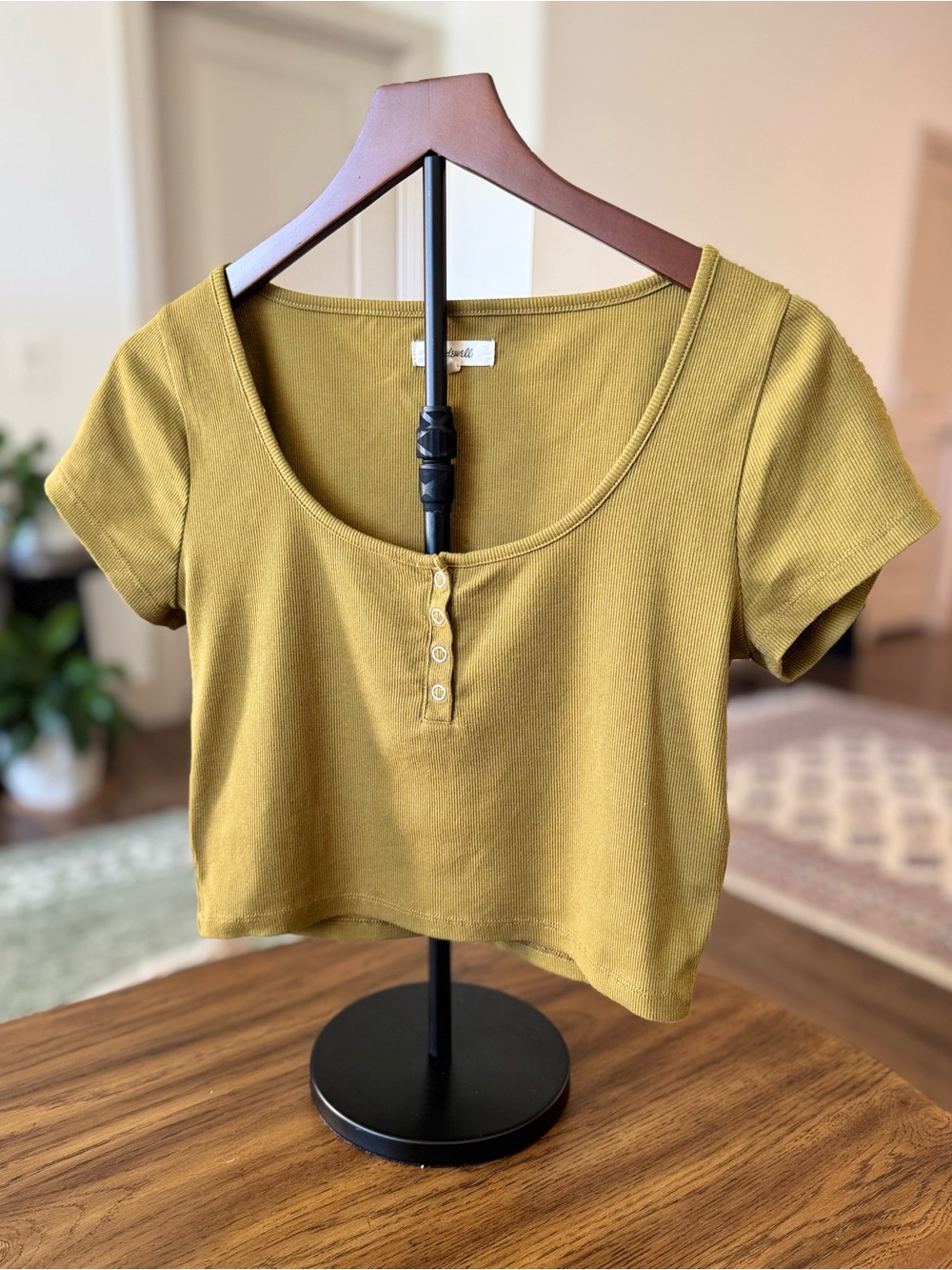 Madewell Women's Scoop Neck Short Sleeve Henley Crop Top - Mustard